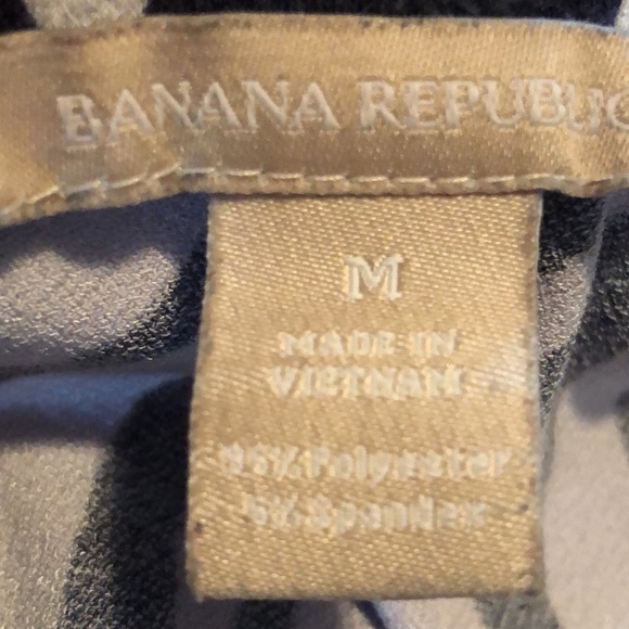 Banana Republic Navy Print Keyhole Sleeveless Top - Picture 2 of 5